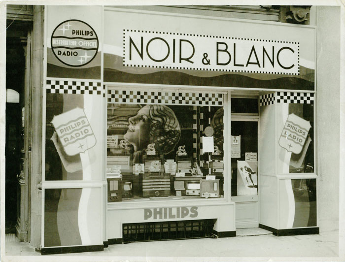 Magasin Haute-Fidélité Noir et Blanc en 1933