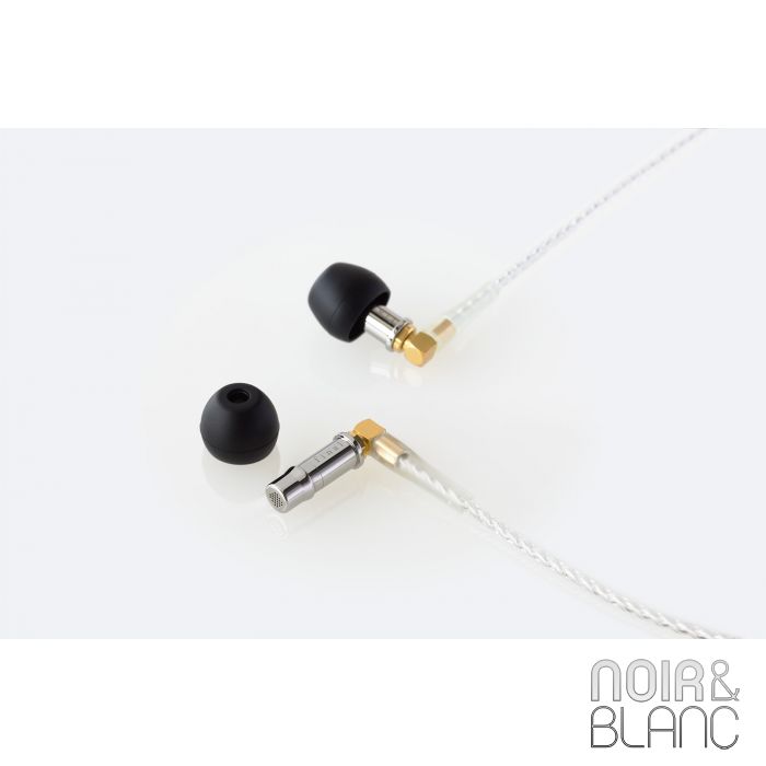 FINAL F 7200 main product photo