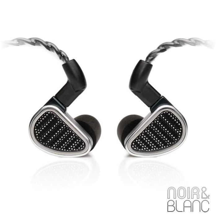 64 Audio Duo main product photo