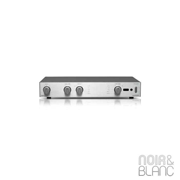 Audiolab 8200Q main product photo