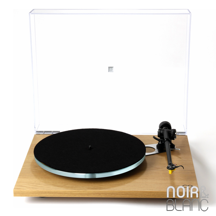 Rega PLANAR 3 main product photo