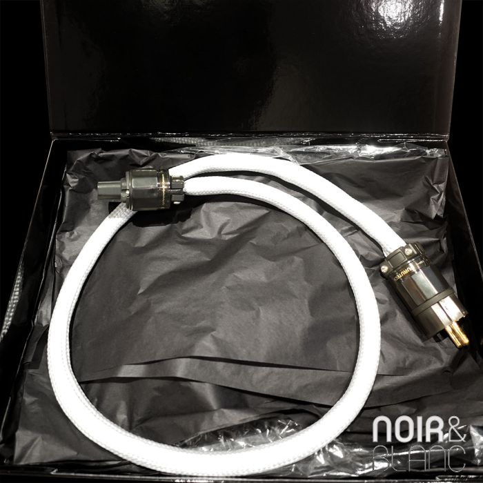 N&B IRRESISTIBLE Power main product photo