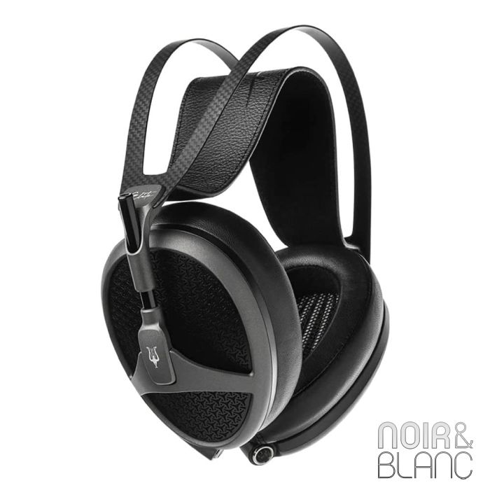 MEZE Elite main product photo