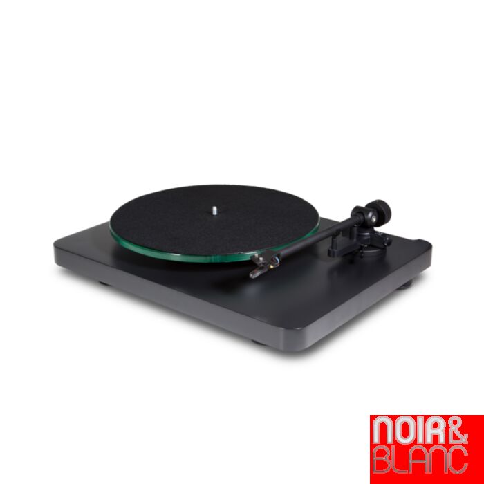 NAD C558 main product photo