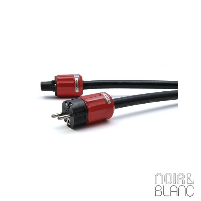 Oyaide TUNAMI GPXe main product photo