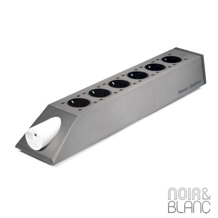 iFi Audio Power Station main product photo