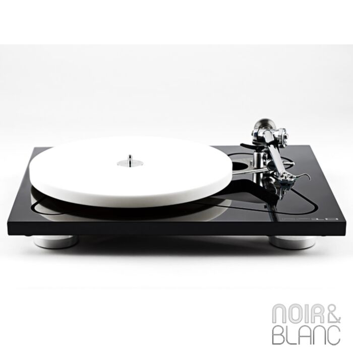 Rega RP10 main product photo