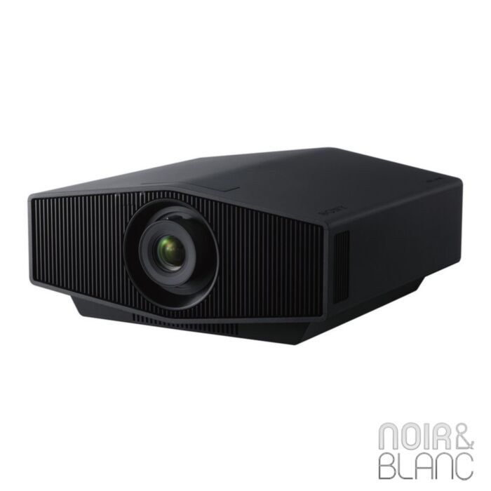 Sony VPL-XW5000 main product photo