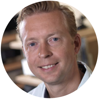 Expert chez Noir et Blanc