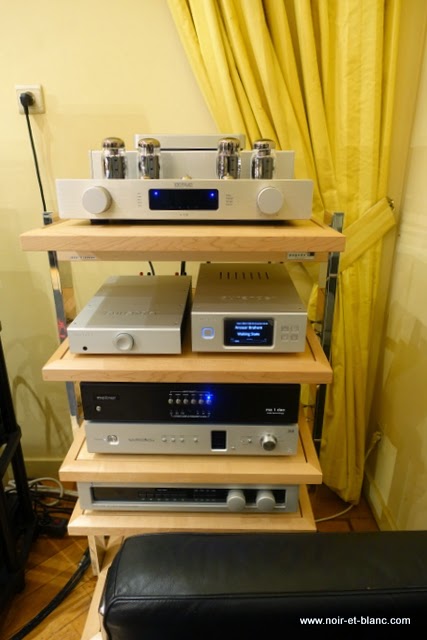 Luxman D-06 + Octave VS110 chez Noir et Blanc
