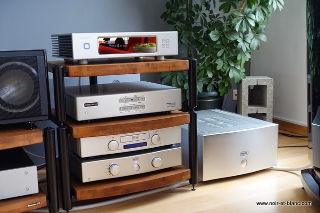 Hegel Audio + EMMLabs DAC2X + Aurender S10 chez Noir et Blanc