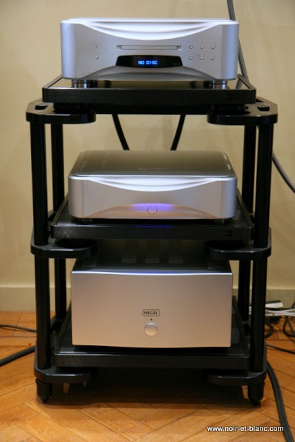 Esoteric Grandioso P1 + Hegel H4ASE chez Noir et Blanc