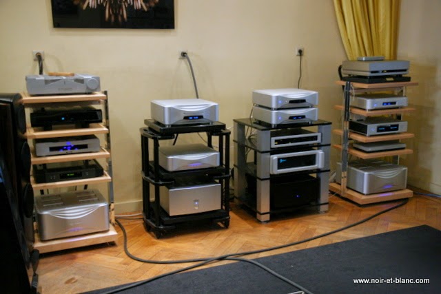 Esoteric Grandioso P1 + M1 + D1 chez Noir et Blanc