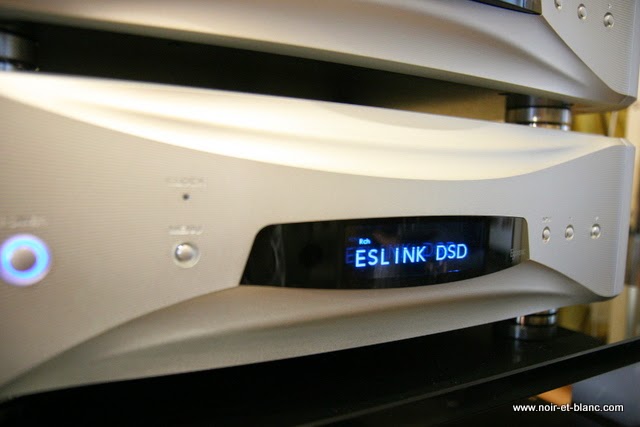 Esoteric Grandioso D1 chez Noir et Blanc