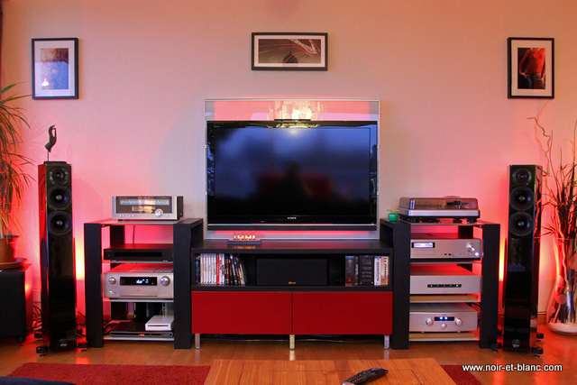 Hegel H200 + Audiphysic Scorpio 25 chez Noir et Blanc