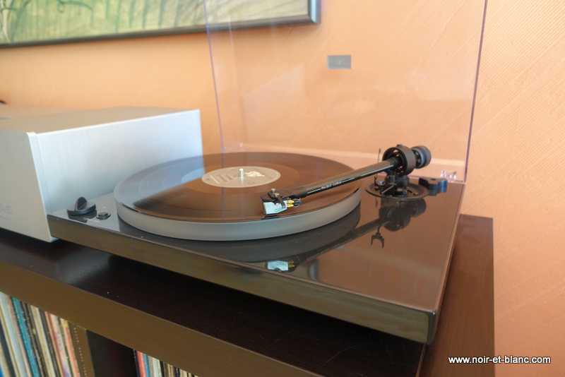 PROJECT DEBUT 3 PHONO