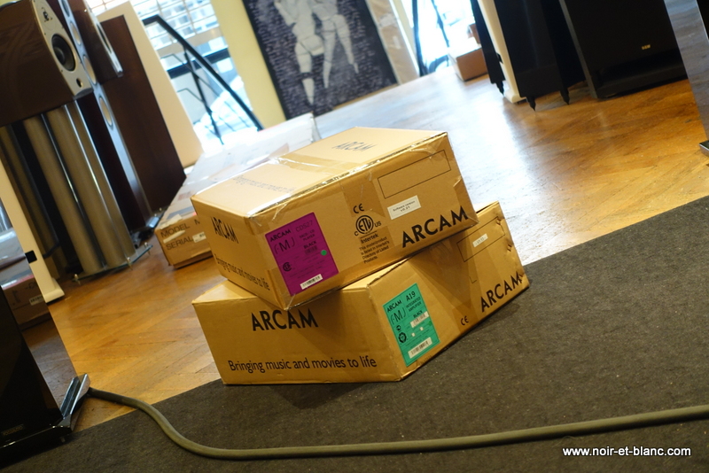 ARCAM FMJ A19