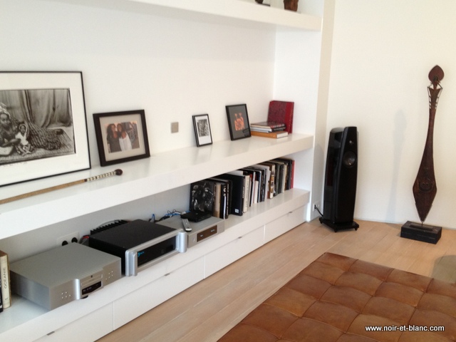 High-end audio system from Noir et Blanc, Brussels
