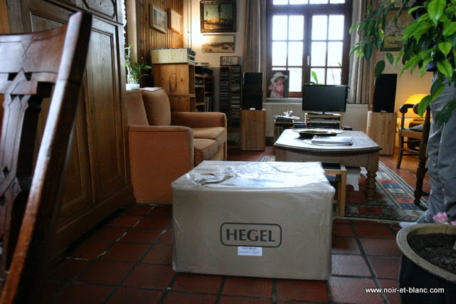Hegel H20 chez Noir et Blanc