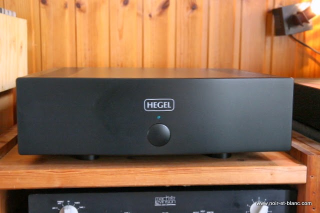 Hegel H20 chez Noir et Blanc Hifi Highend