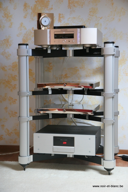 Gigawatt PC-4 Evo, Devialet, Solid Tech Rack of Silence, Marantz SA15S2