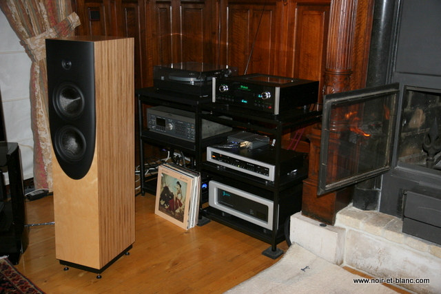 Spectral DMC-30 SS2 + DMA-200S + Magico V2