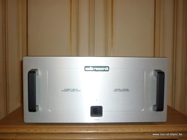 Audio Research HD220