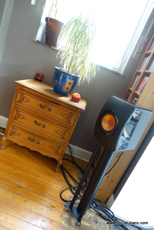 KEF LS50
