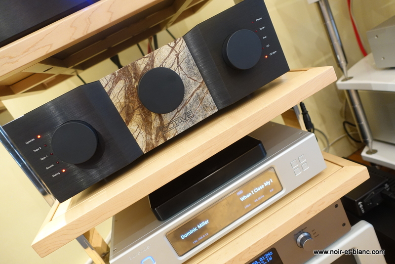 OCTAVE JUBILE PREAMP
