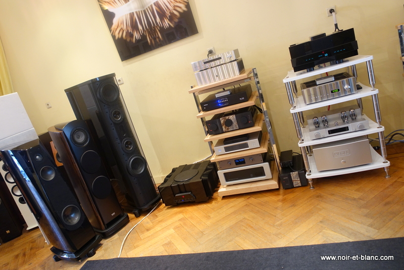 OCTAVE JUBILE PREAMP