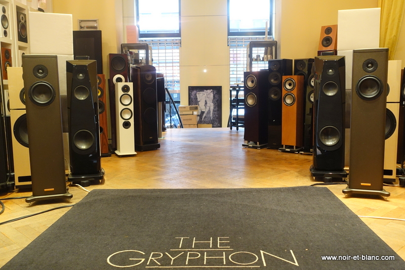 MAGICO S1MKII