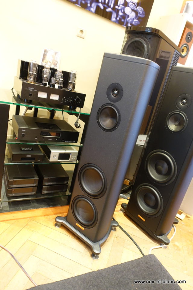 MAGICO S3MKII