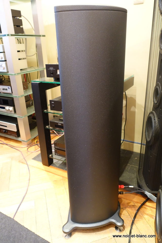 MAGICO S3MKII