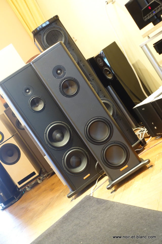 MAGICO S3MKII